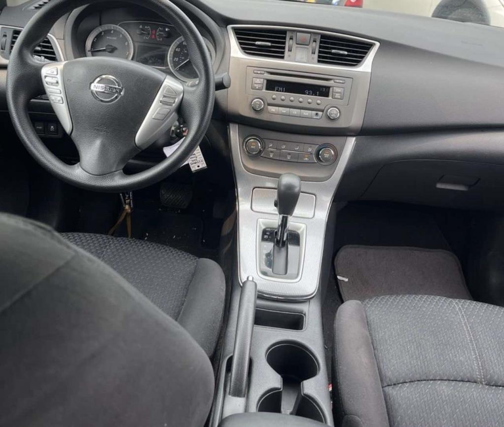 Nissan Sentra 4dr Sdn I4 CVT SR 2014