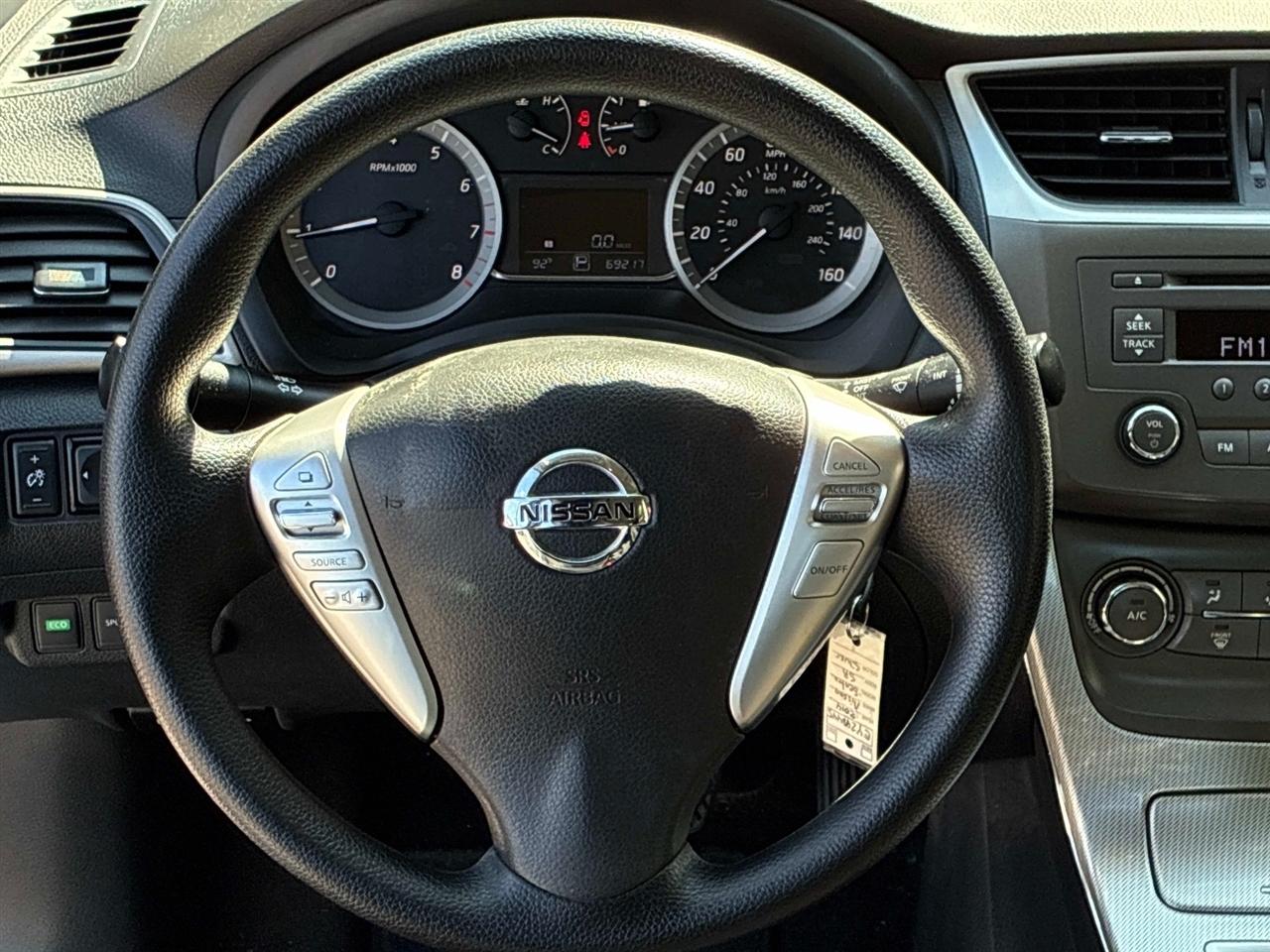 Nissan Sentra 4dr Sdn I4 CVT SR 2014