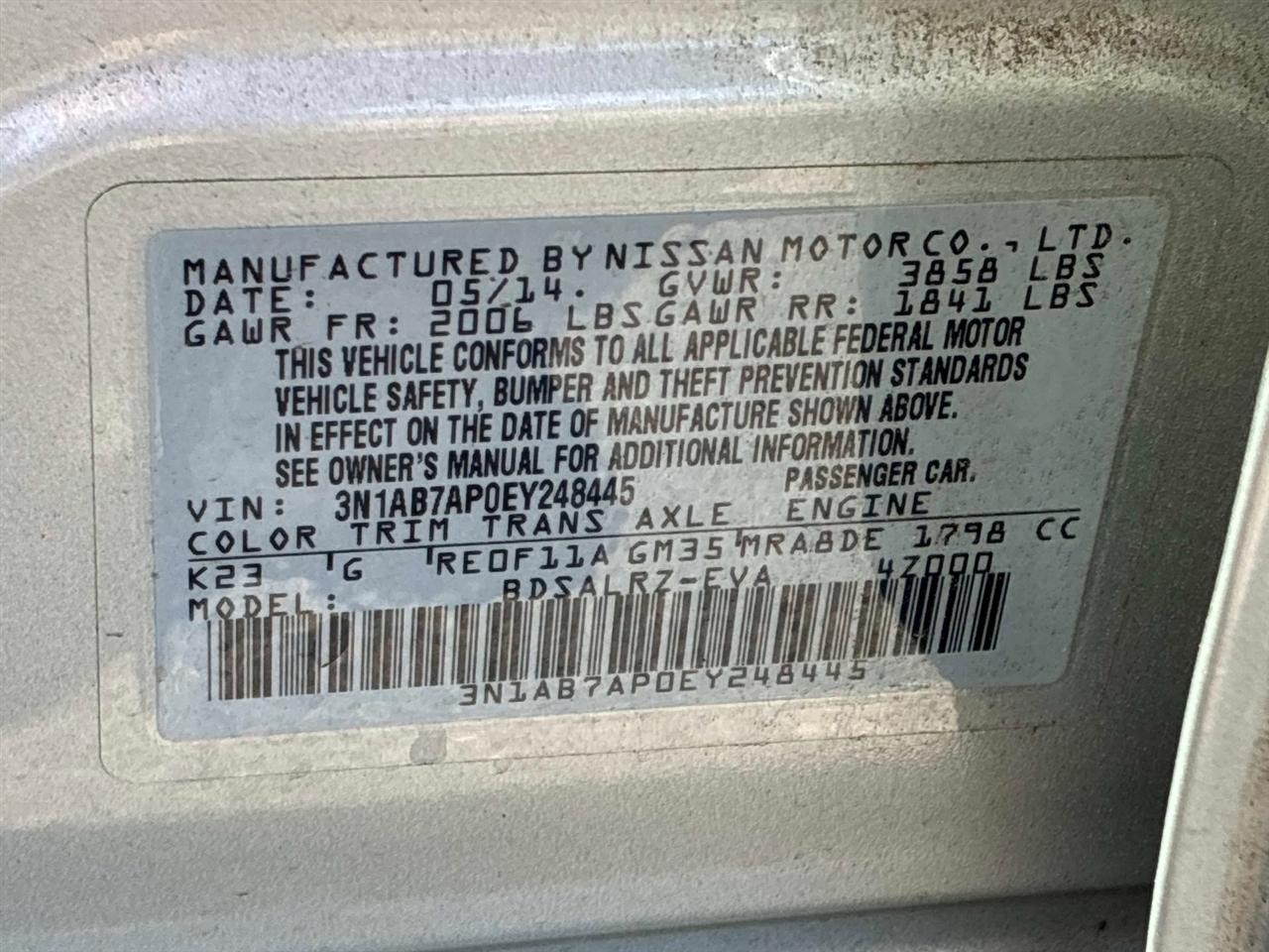Nissan Sentra 4dr Sdn I4 CVT SR 2014