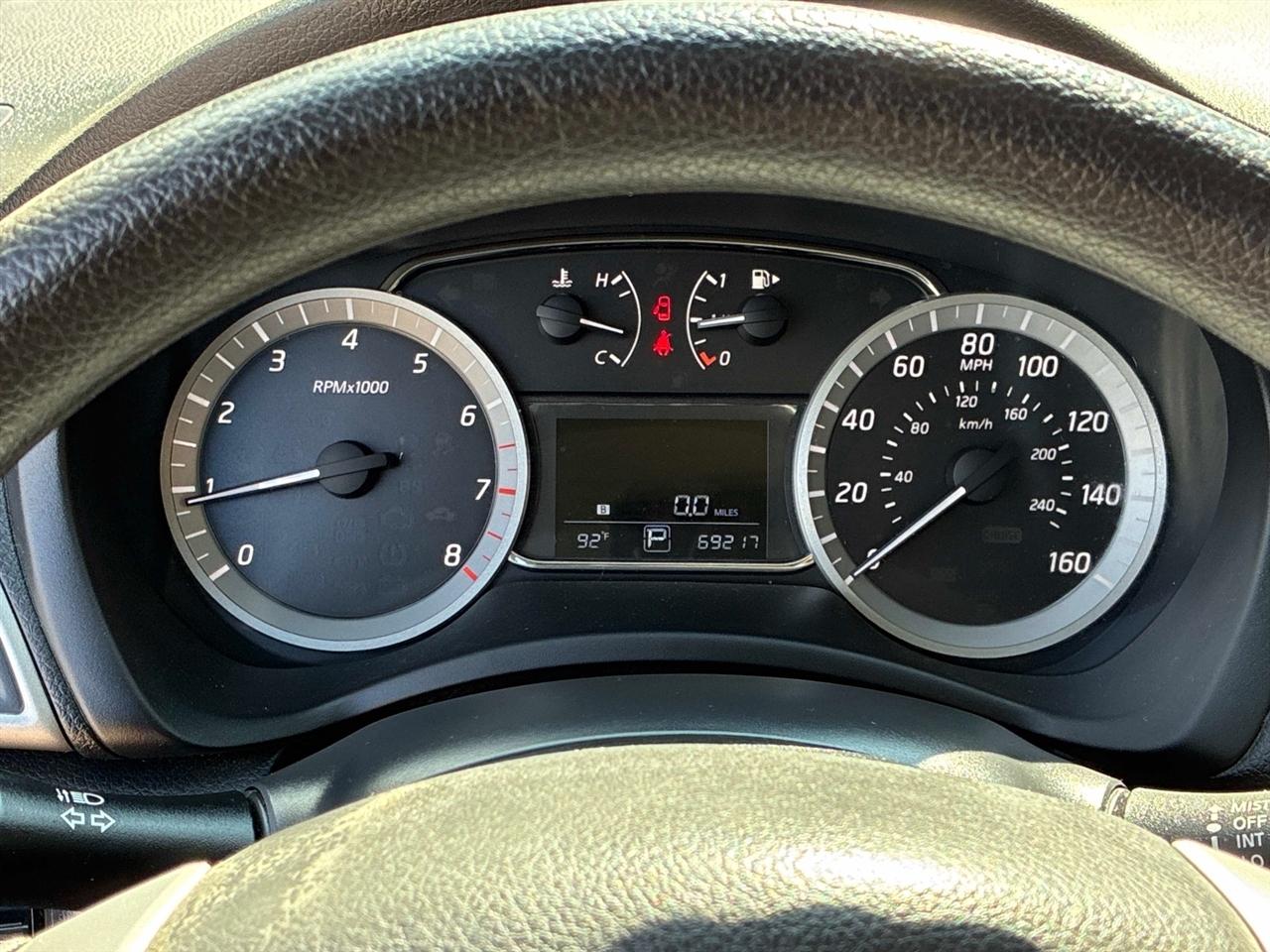 Nissan Sentra 4dr Sdn I4 CVT SR 2014