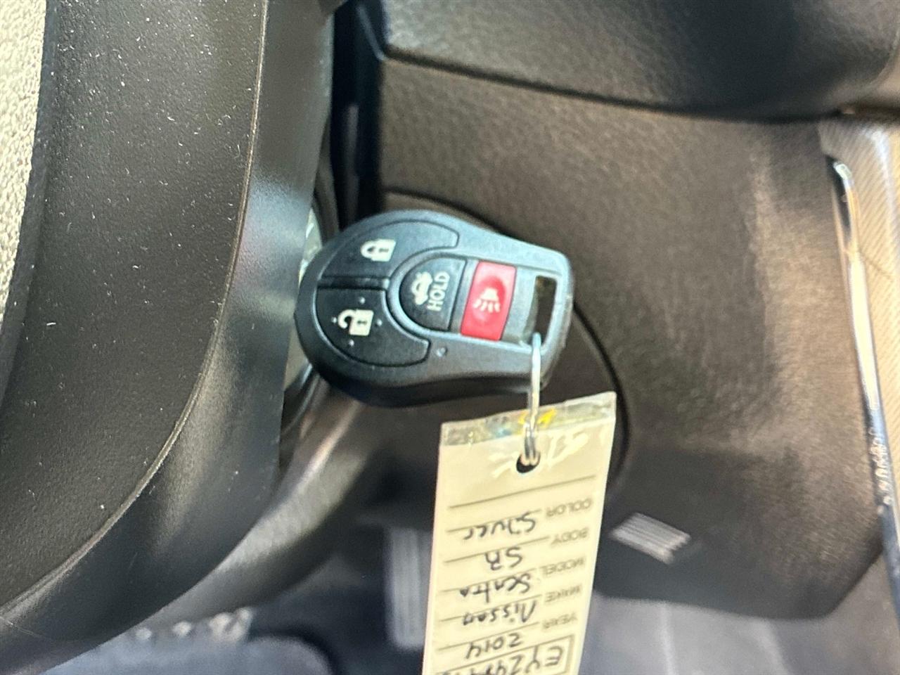 Nissan Sentra 4dr Sdn I4 CVT SR 2014