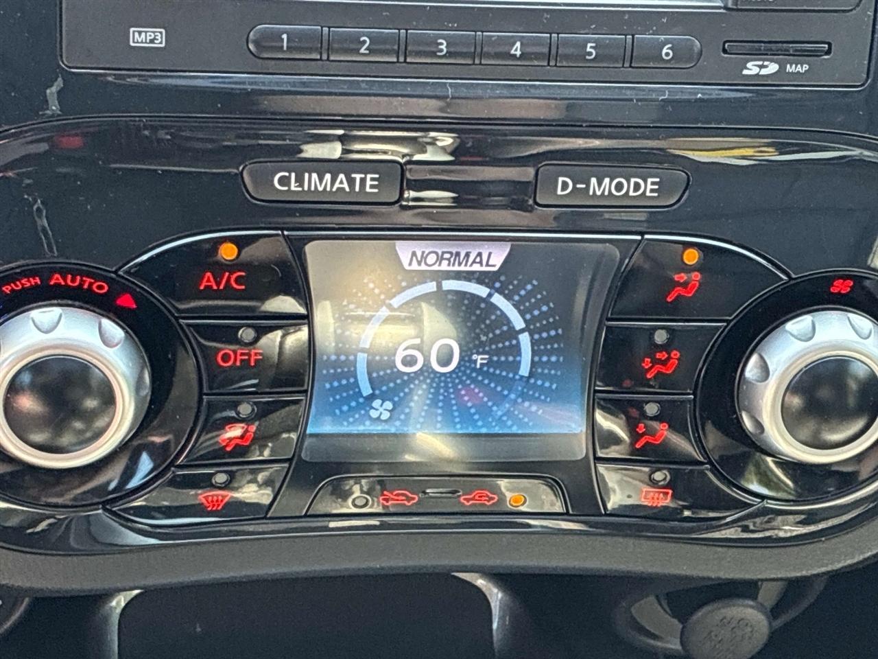 Nissan Juke 5dr Wgn CVT SL AWD 2012