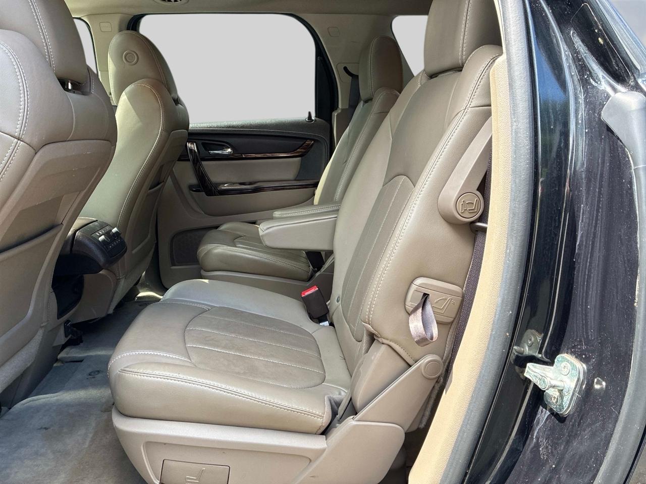 GMC Acadia AWD 4dr Denali 2015