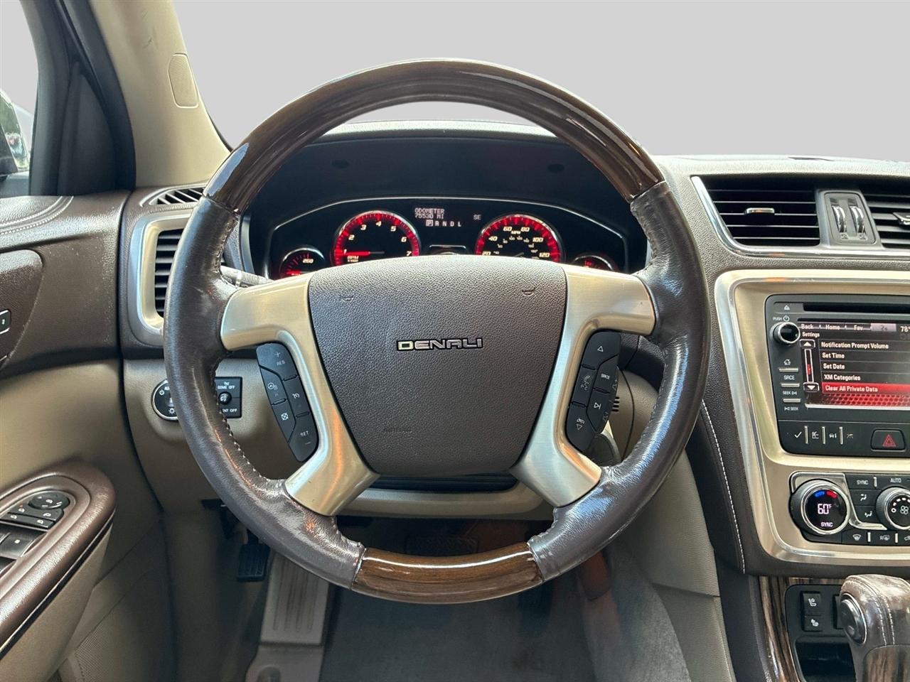 GMC Acadia AWD 4dr Denali 2015
