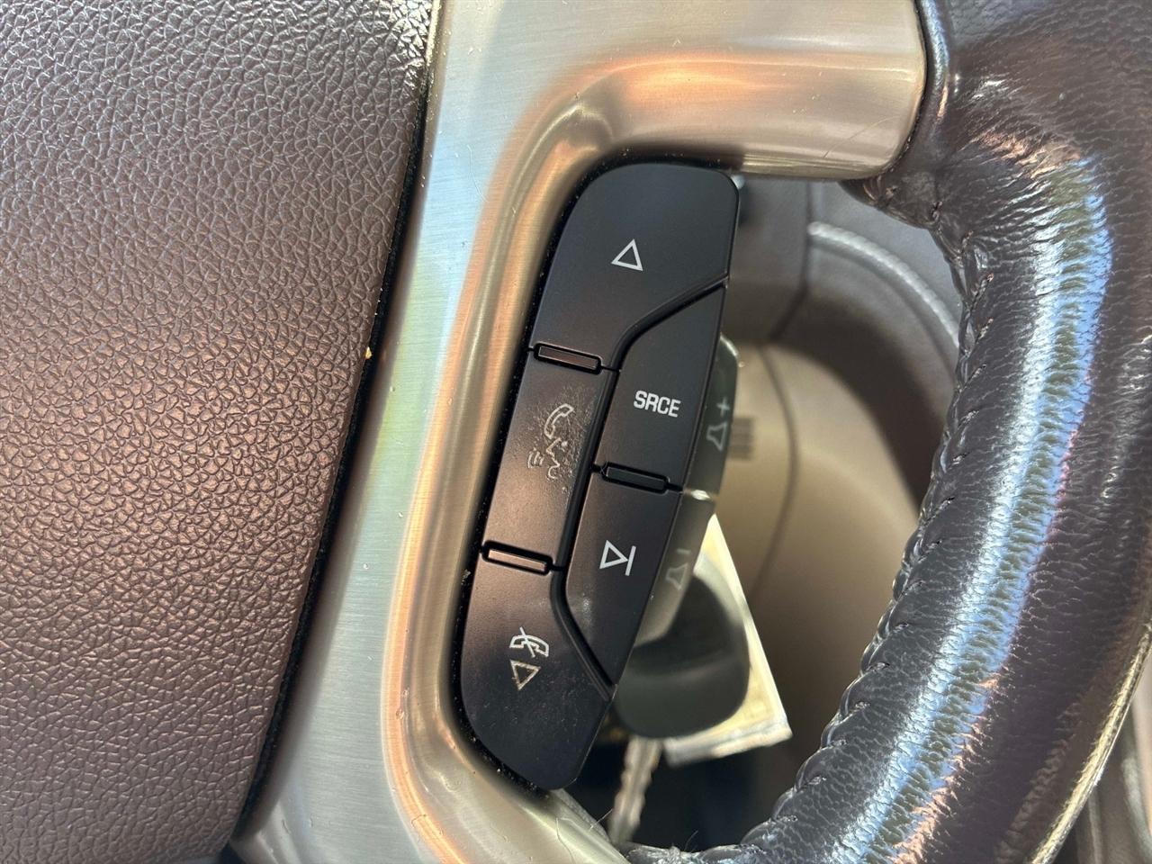 GMC Acadia AWD 4dr Denali 2015