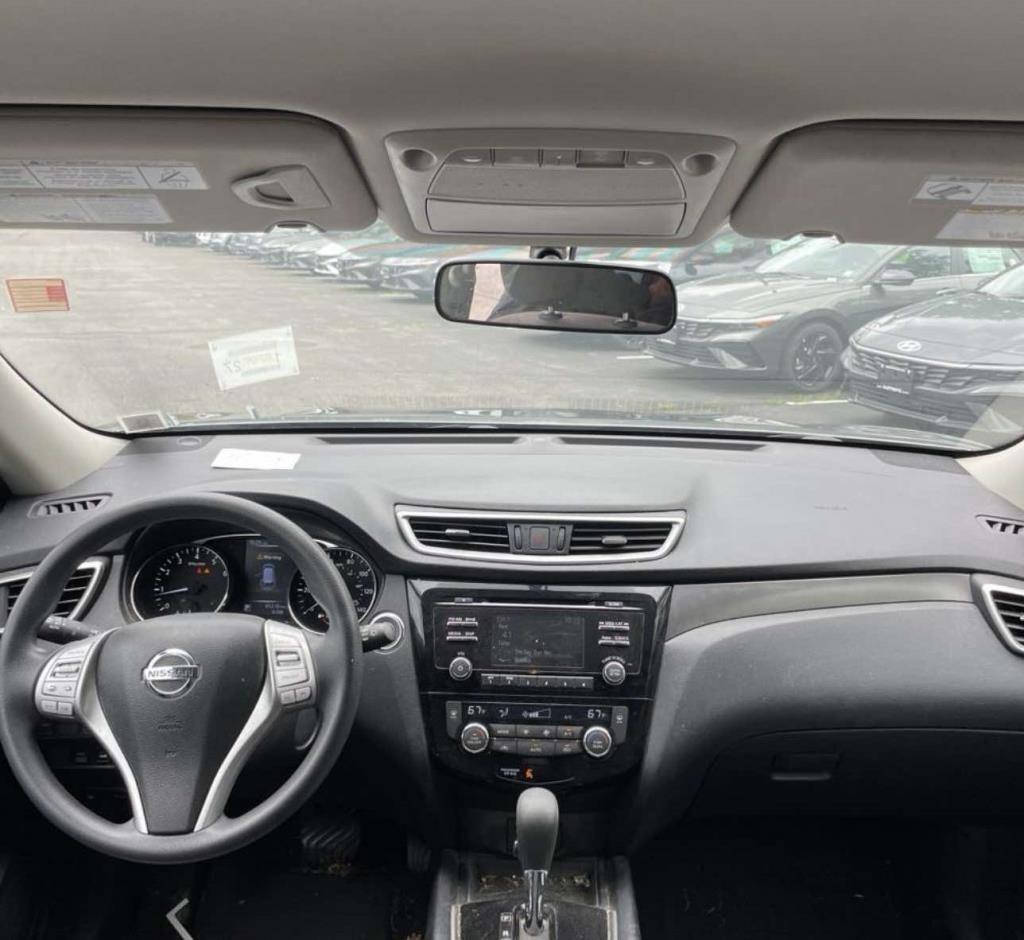 Nissan Rogue AWD 4dr SV 2016