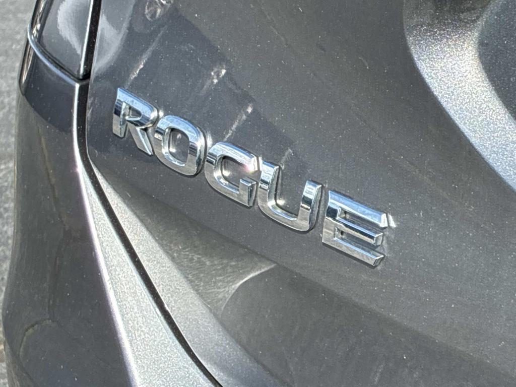 Nissan Rogue AWD 4dr SV 2016
