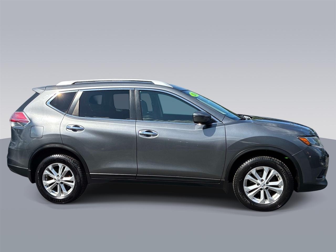 Nissan Rogue AWD 4dr SV 2016