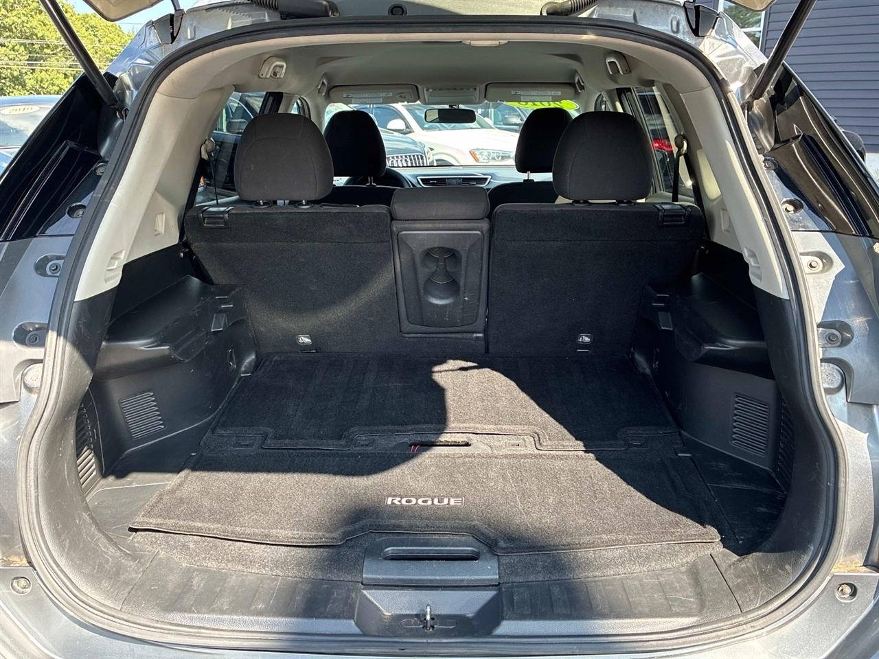 Nissan Rogue AWD 4dr SV 2016