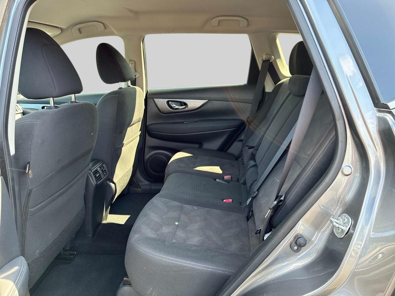 Nissan Rogue AWD 4dr SV 2016