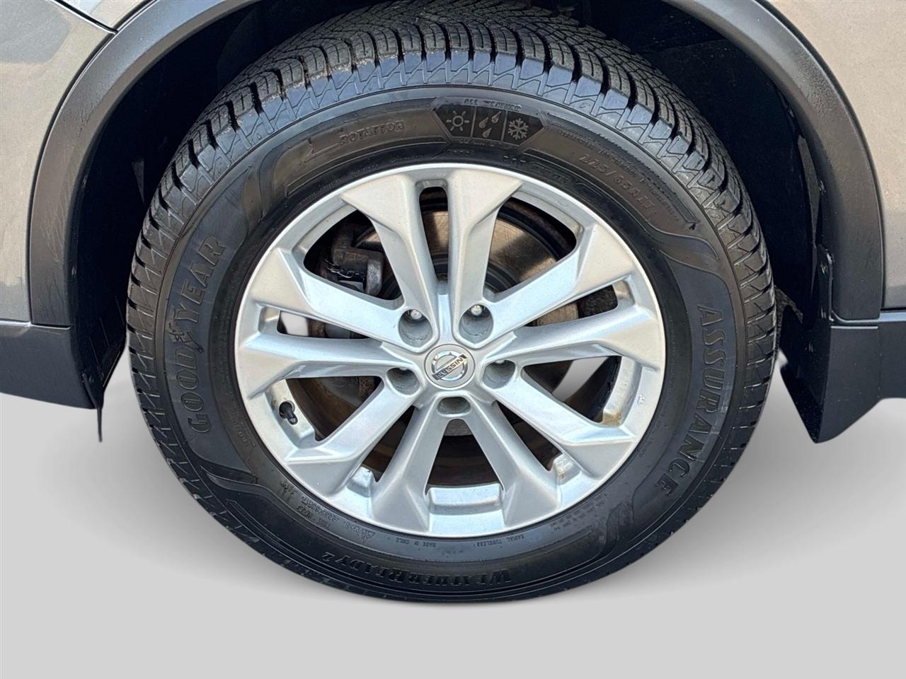 Nissan Rogue AWD 4dr SV 2016