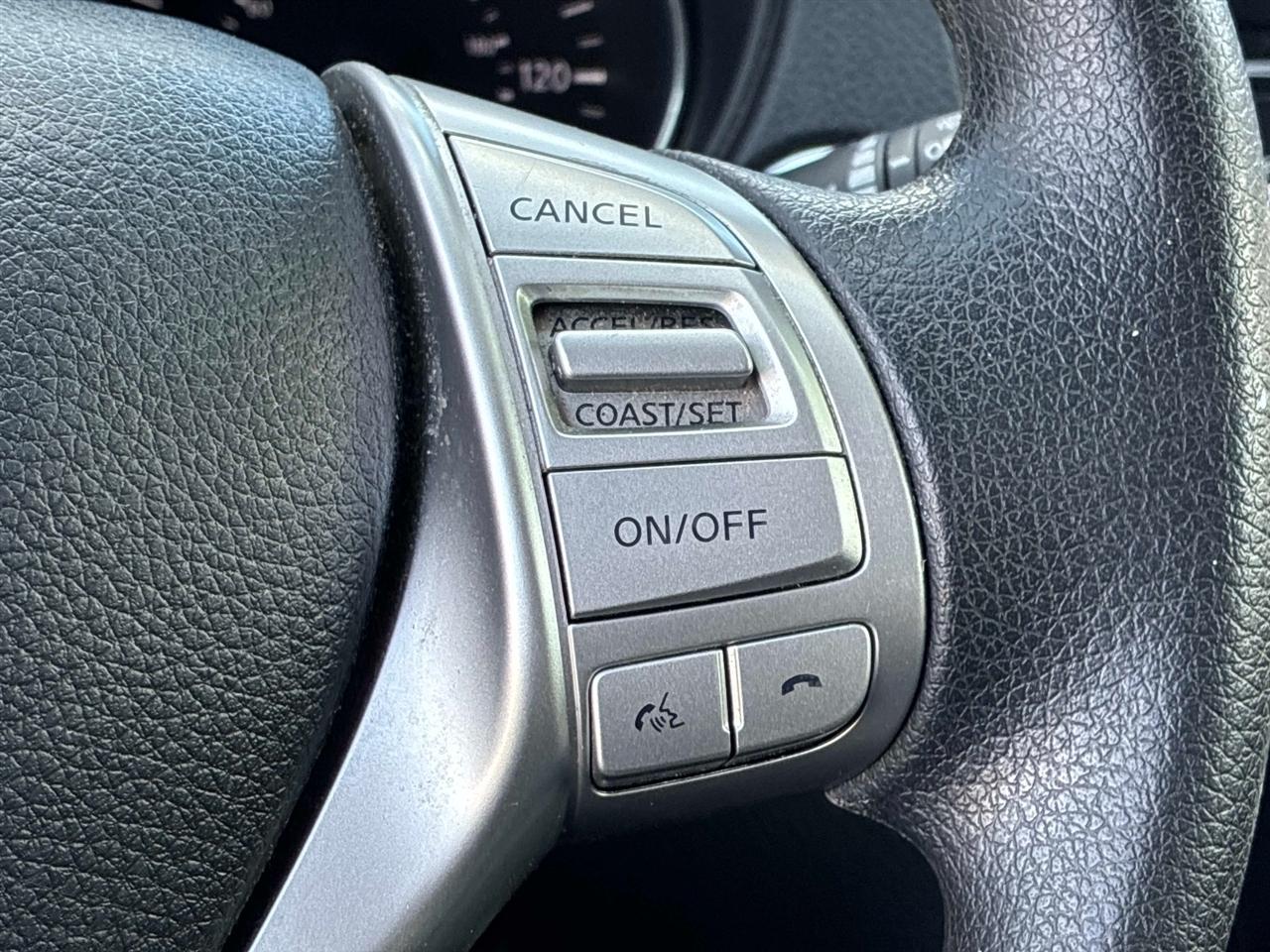 Nissan Rogue AWD 4dr SV 2016