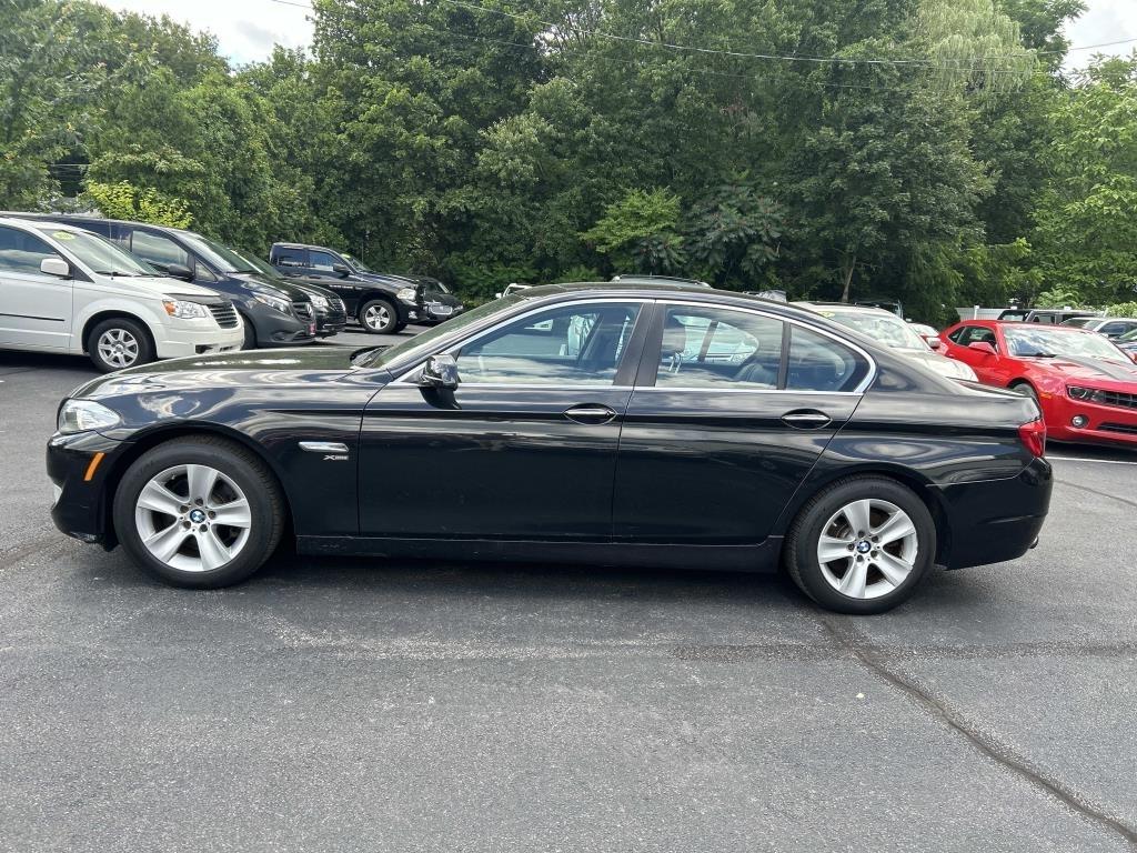 BMW 5 Series 4dr Sdn 528i xDrive AWD 2012