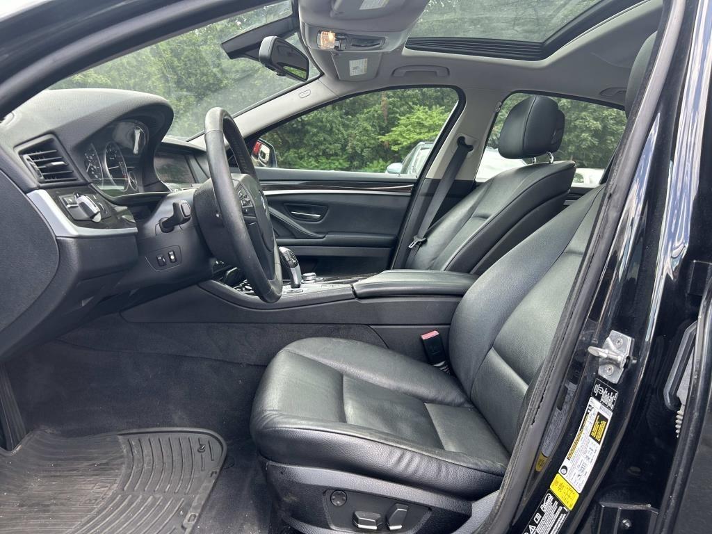 BMW 5 Series 4dr Sdn 528i xDrive AWD 2012