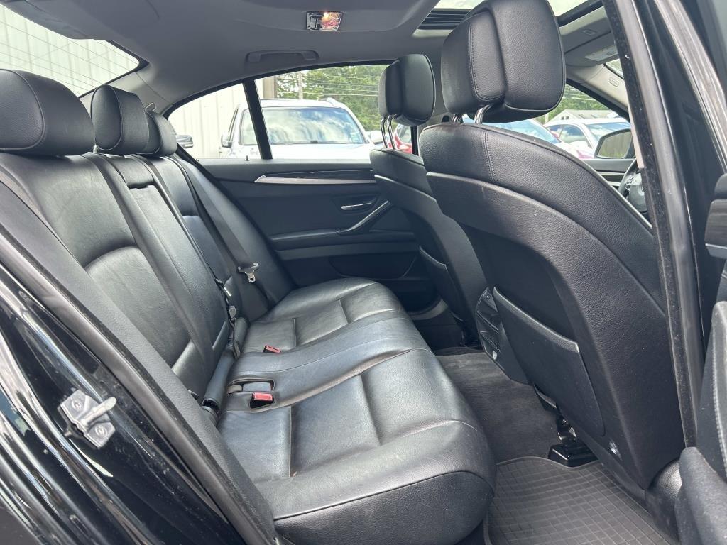 BMW 5 Series 4dr Sdn 528i xDrive AWD 2012