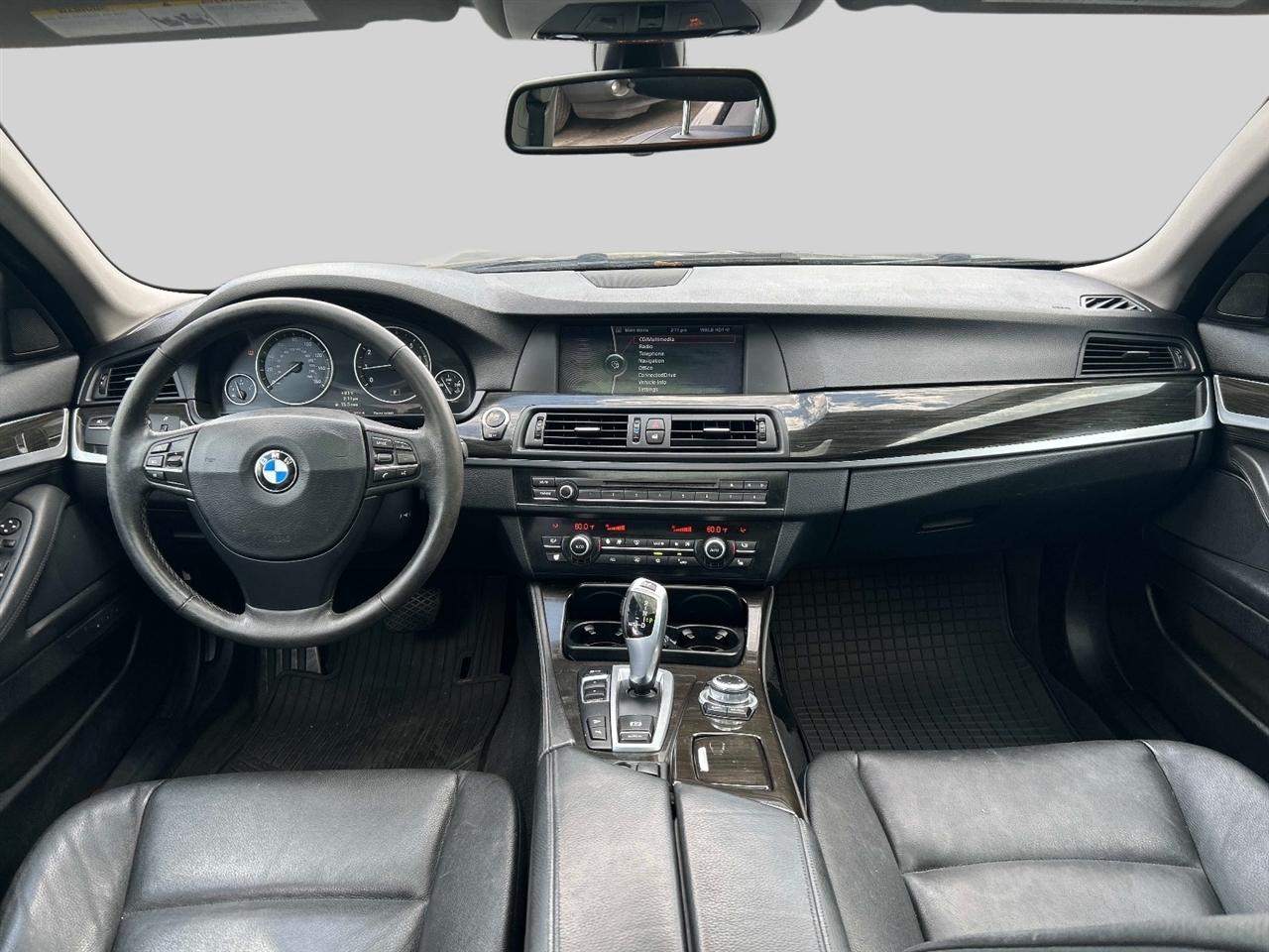 BMW 5 Series 4dr Sdn 528i xDrive AWD 2012