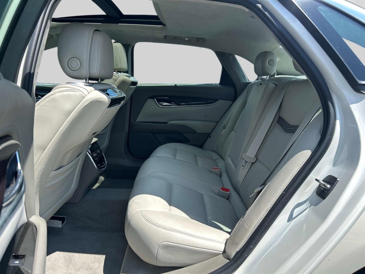 Cadillac XTS 4dr Sdn Vsport Platinum AWD 2014