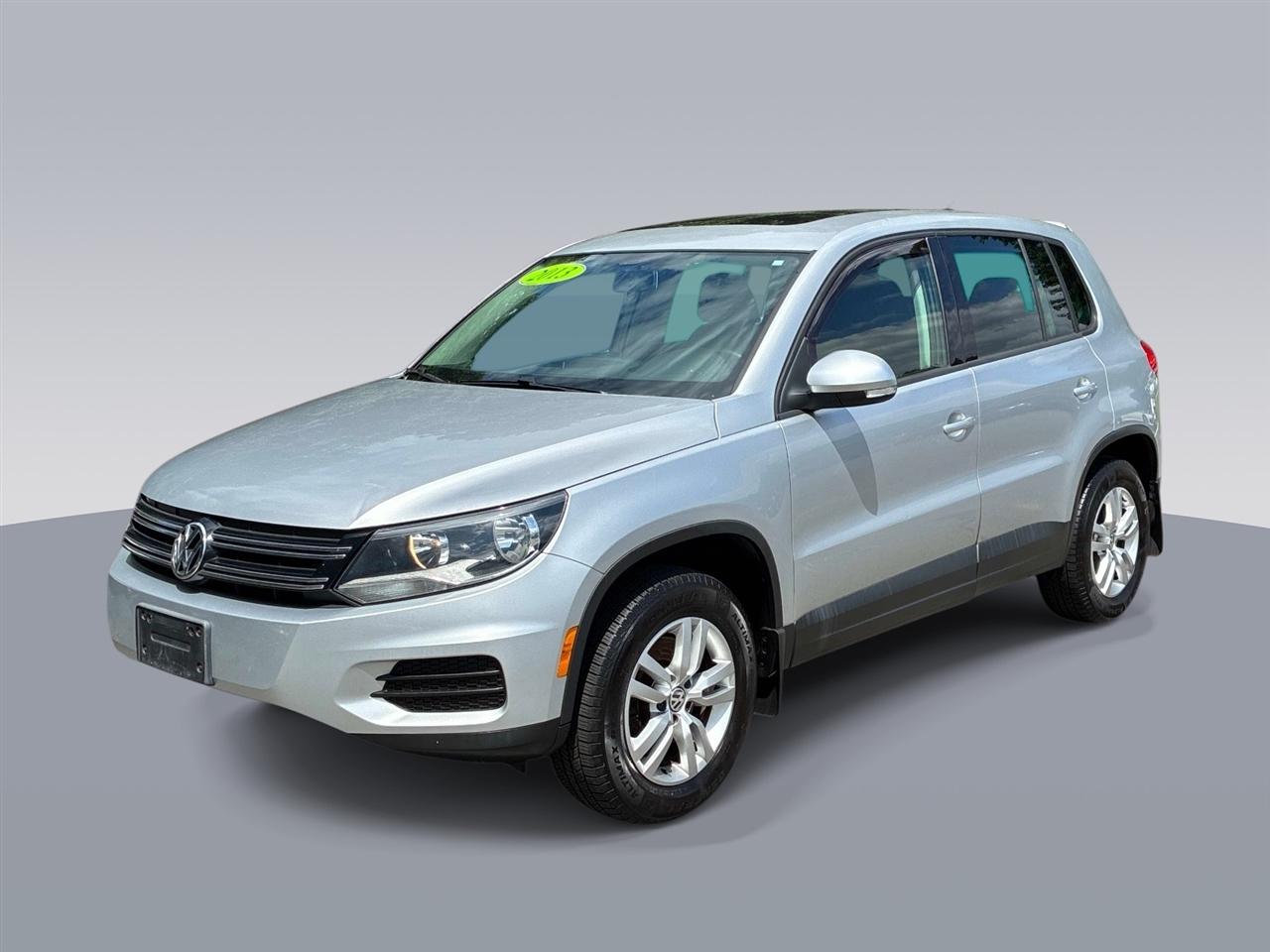 Volkswagen Tiguan 4WD 4dr Auto SE w/Sunroof & Nav 2013
