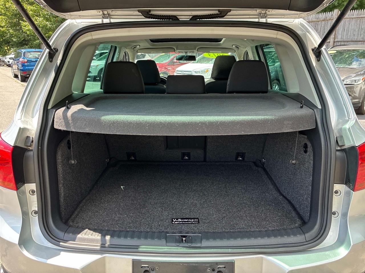 Volkswagen Tiguan 4WD 4dr Auto SE w/Sunroof & Nav 2013