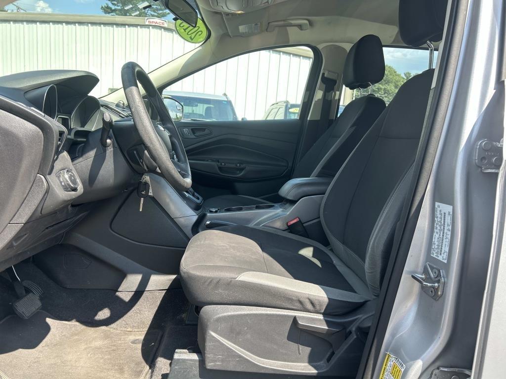 Ford Escape FWD 4dr S 2015