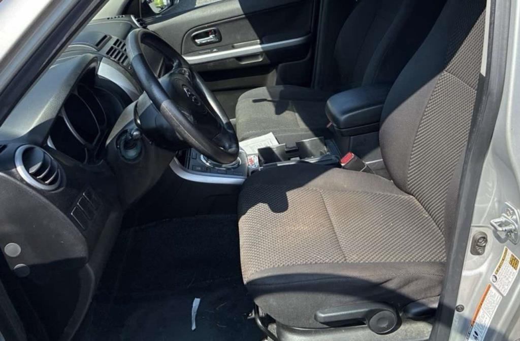 Suzuki Grand Vitara 2WD 4dr Auto Premium 2012