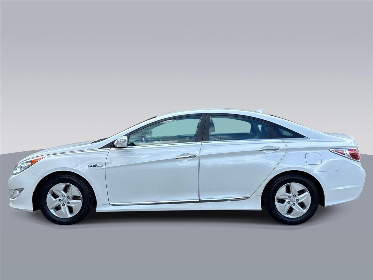 Hyundai Sonata 4dr Sdn 2.4L Auto Hybrid 2012