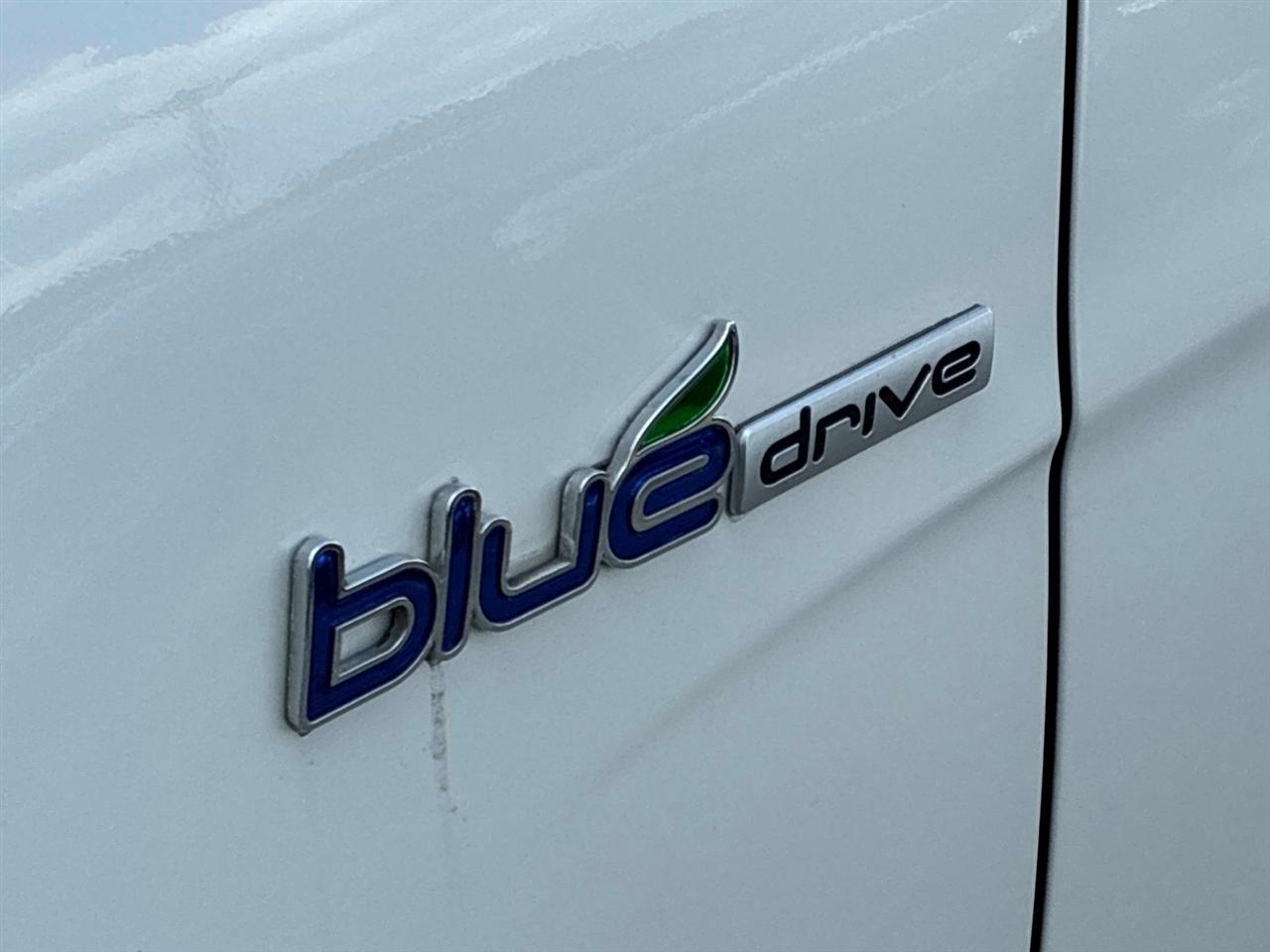 Hyundai Sonata 4dr Sdn 2.4L Auto Hybrid 2012
