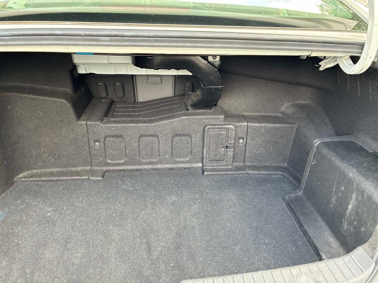 Hyundai Sonata 4dr Sdn 2.4L Auto Hybrid 2012