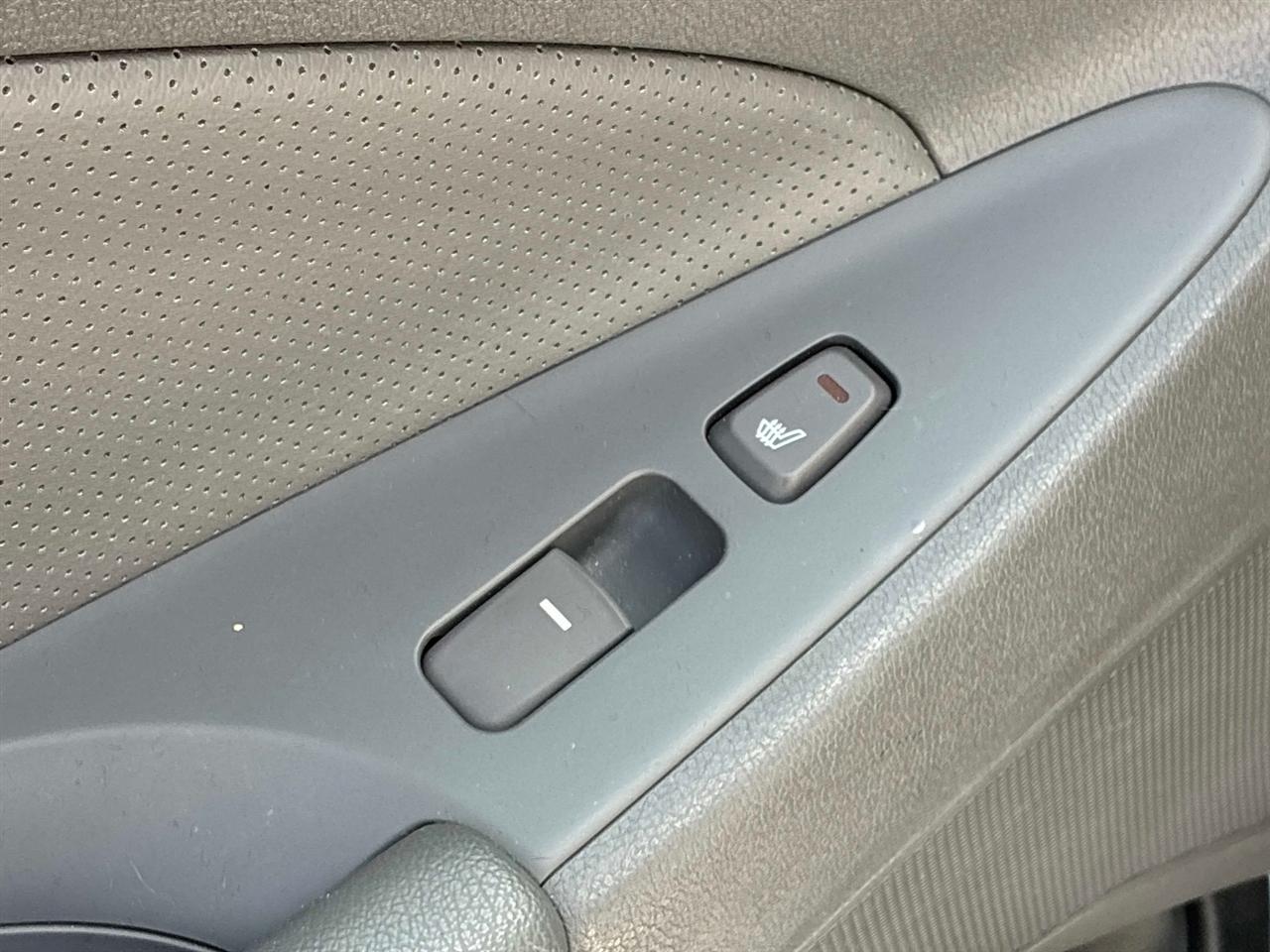 Hyundai Sonata 4dr Sdn 2.4L Auto Hybrid 2012