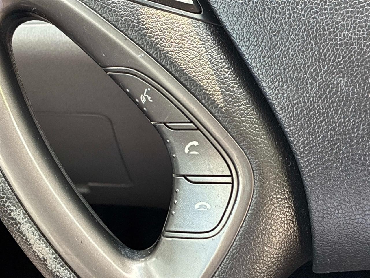 Hyundai Sonata 4dr Sdn 2.4L Auto Hybrid 2012