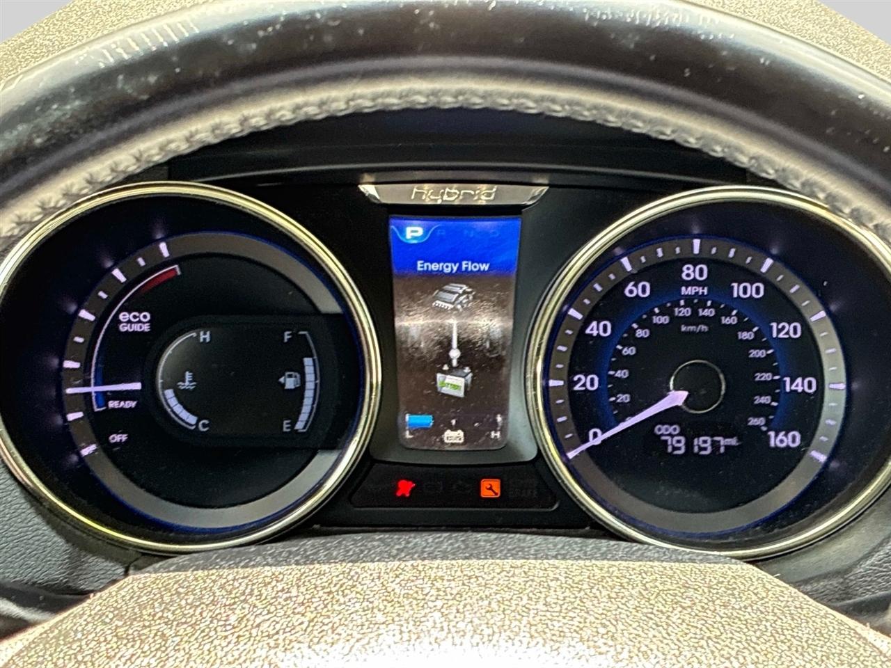 Hyundai Sonata 4dr Sdn 2.4L Auto Hybrid 2012