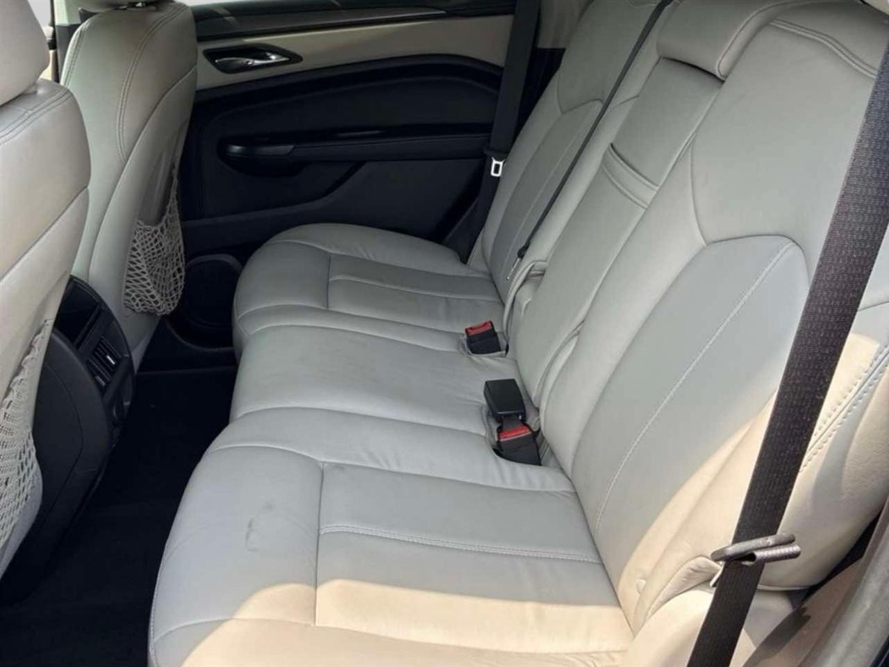 Cadillac SRX FWD 4dr Base 2014