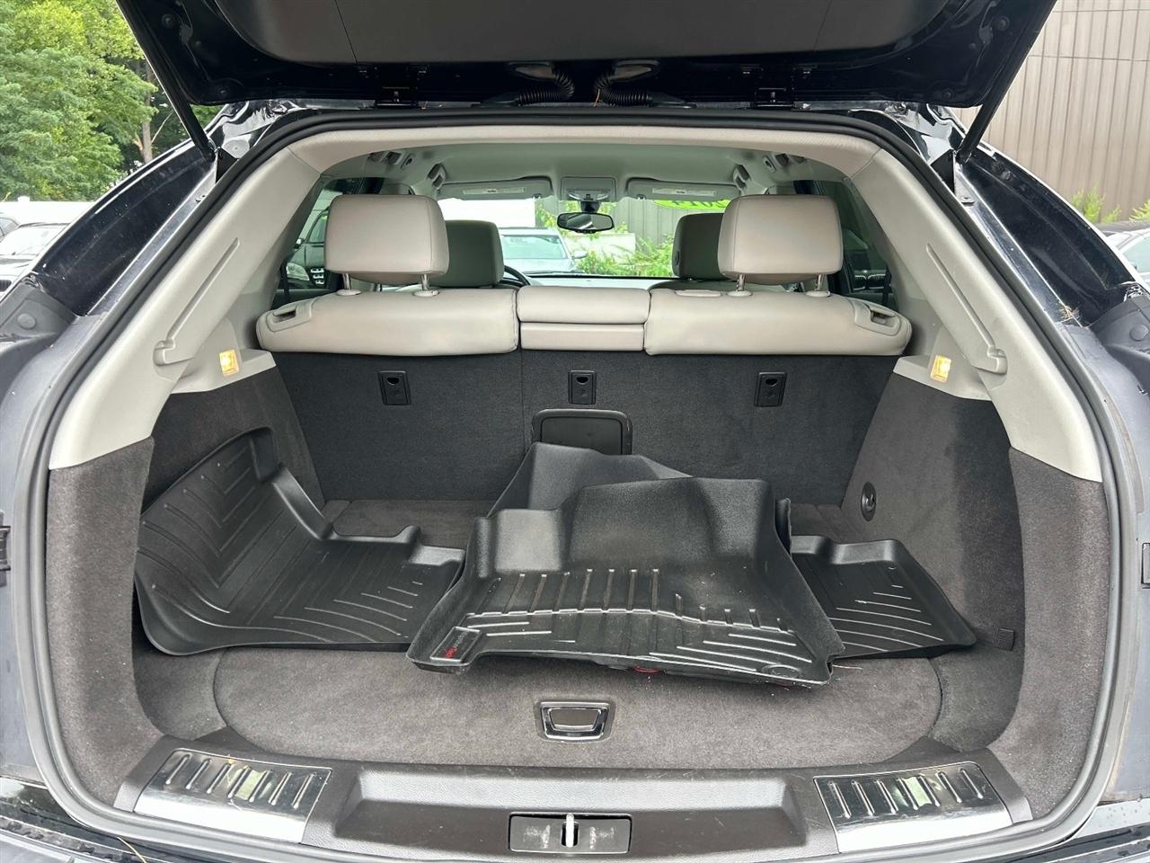 Cadillac SRX FWD 4dr Base 2014