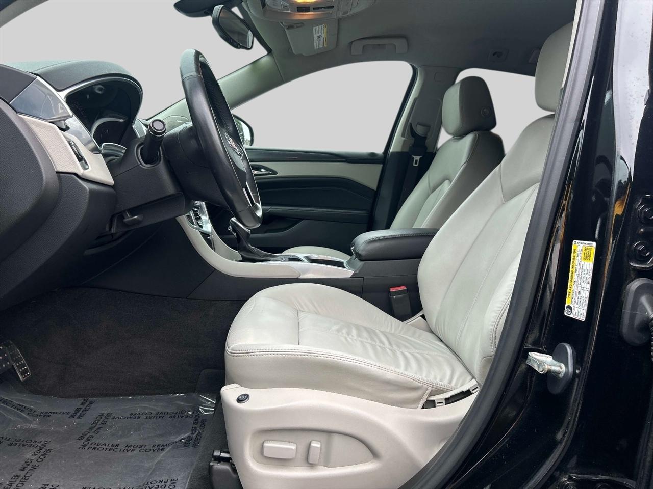 Cadillac SRX FWD 4dr Base 2014