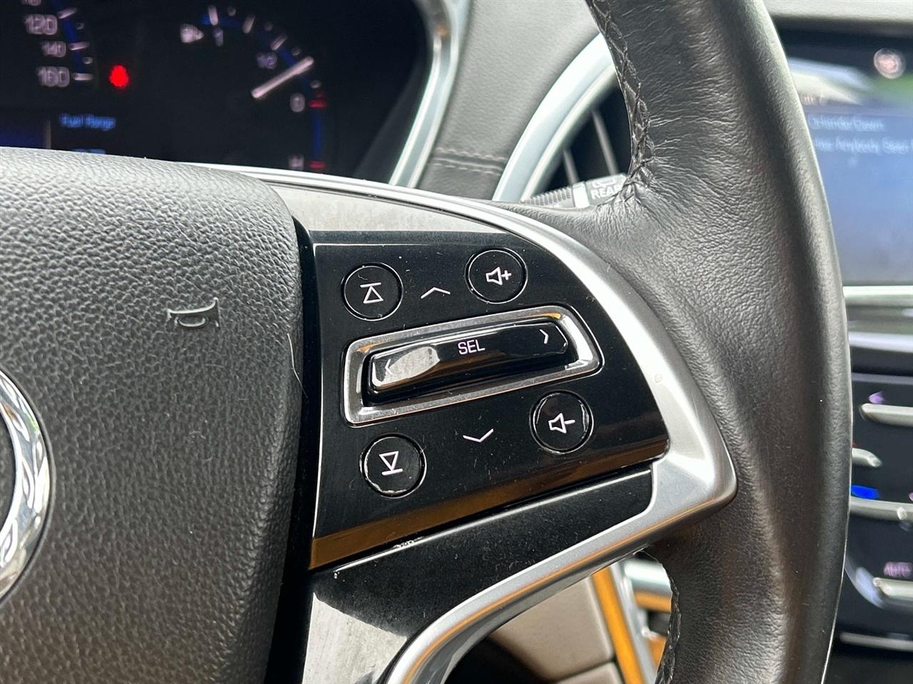 Cadillac SRX FWD 4dr Base 2014