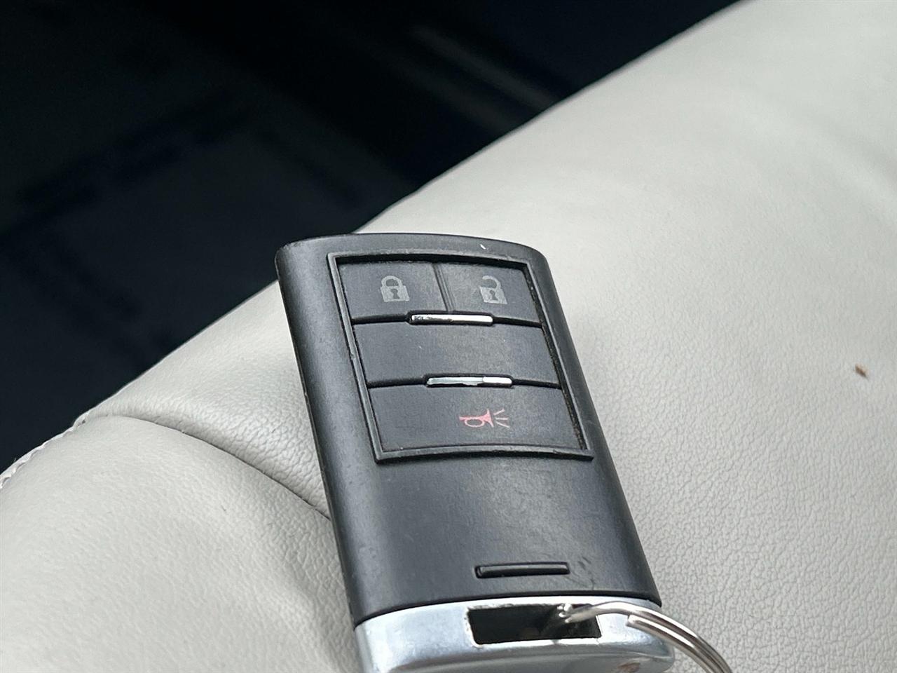 Cadillac SRX FWD 4dr Base 2014