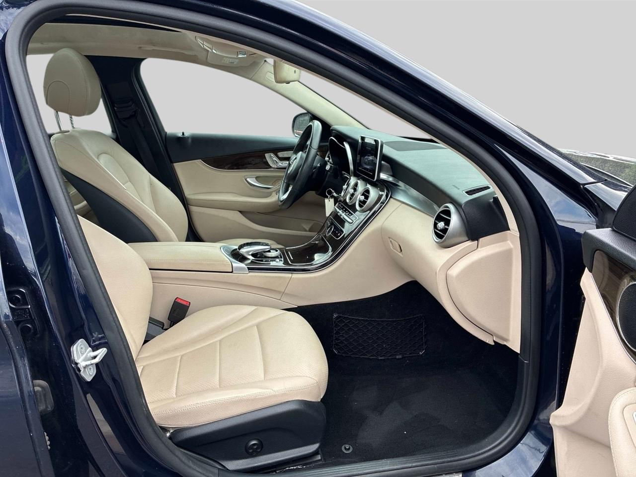 Mercedes-Benz C-Class 4dr Sdn C 300 4MATIC 2015