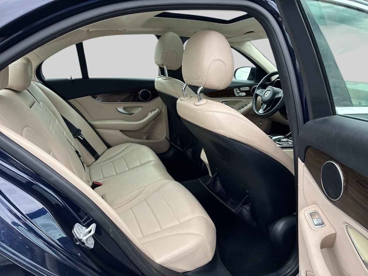 Mercedes-Benz C-Class 4dr Sdn C 300 4MATIC 2015