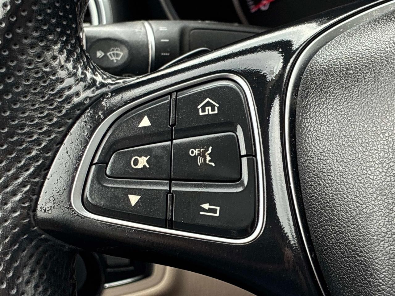 Mercedes-Benz C-Class 4dr Sdn C 300 4MATIC 2015