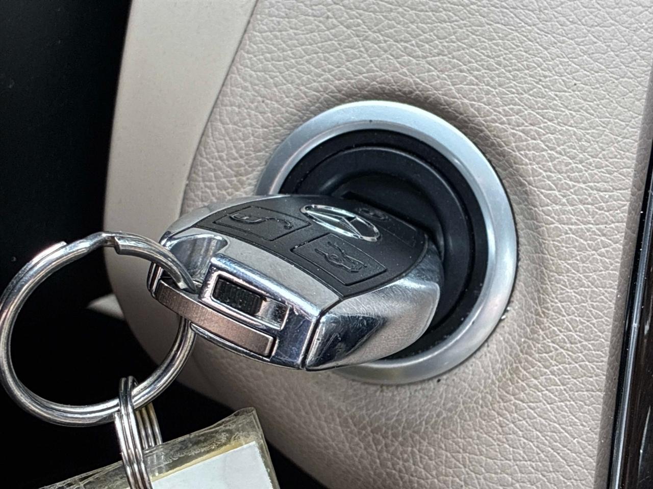 Mercedes-Benz C-Class 4dr Sdn C 300 4MATIC 2015