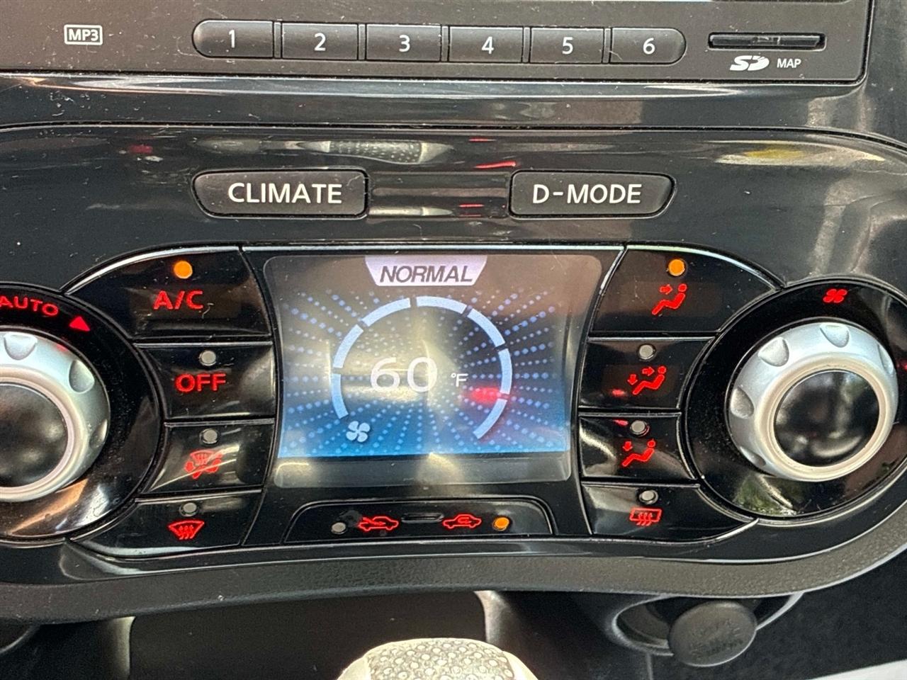 Nissan Juke 5dr Wgn CVT SL AWD 2012