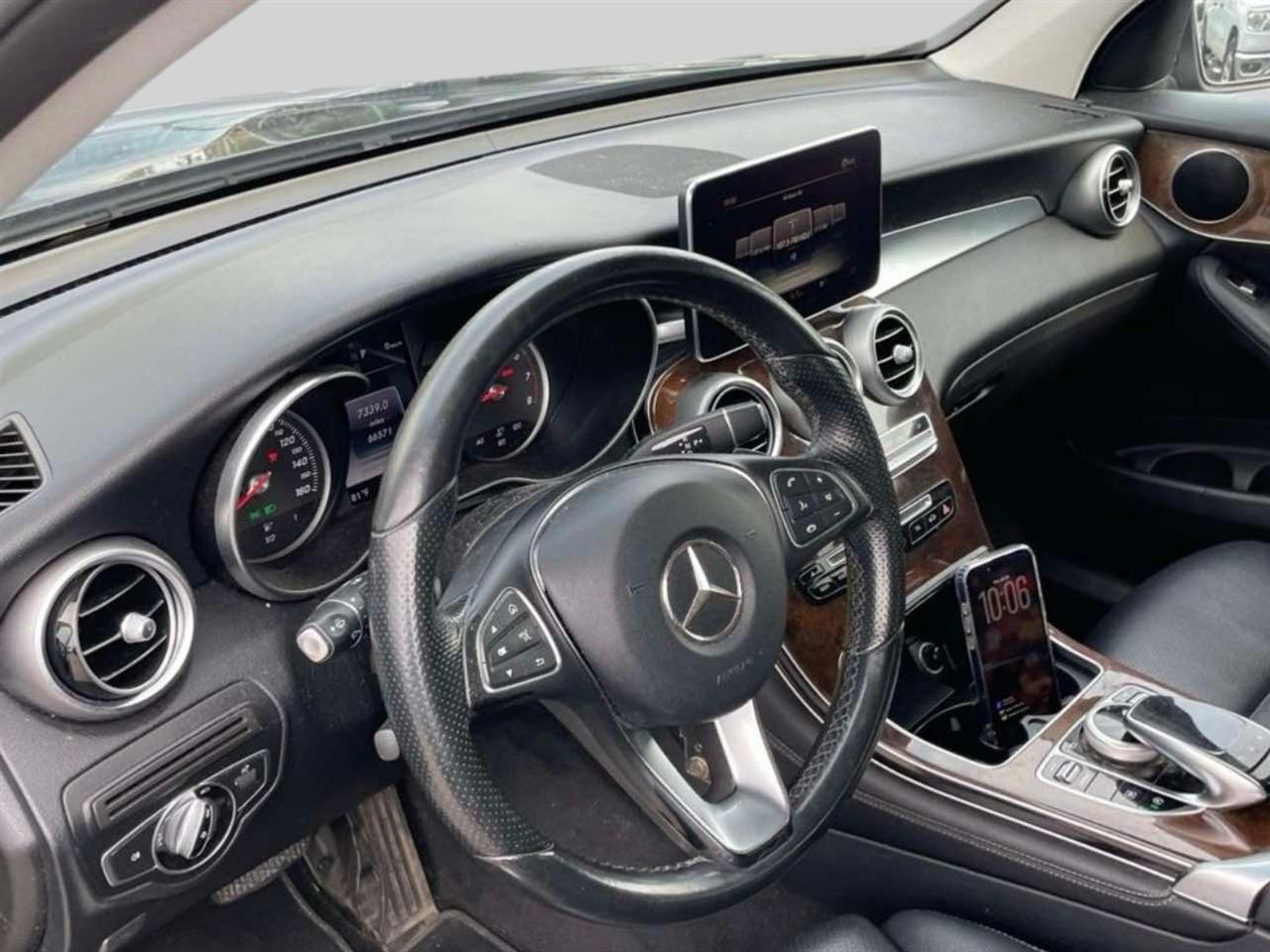 Mercedes-Benz GLC 4MATIC 4dr GLC 300 2016