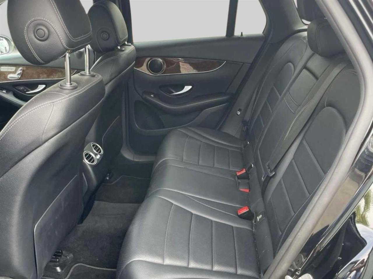 Mercedes-Benz GLC 4MATIC 4dr GLC 300 2016