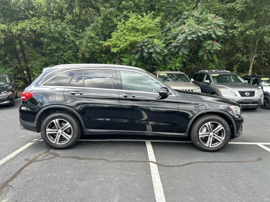 Mercedes-Benz GLC 4MATIC 4dr GLC 300 2016