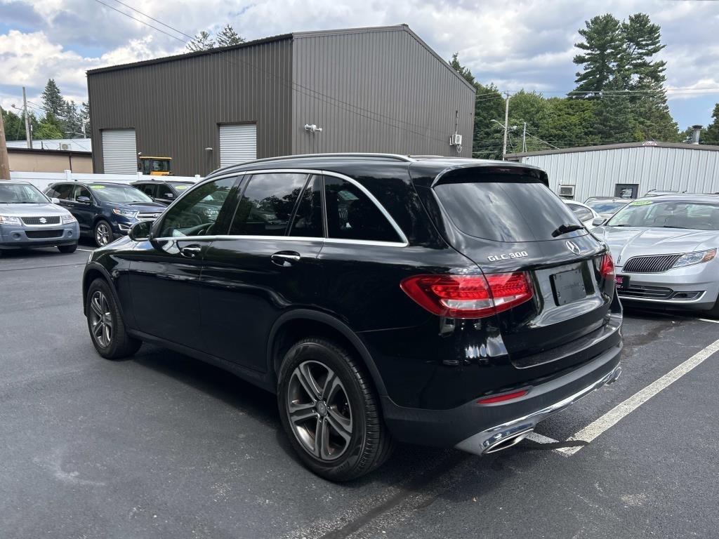 Mercedes-Benz GLC 4MATIC 4dr GLC 300 2016
