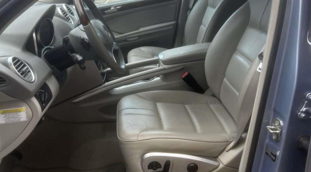 Mercedes-Benz M-Class 4MATIC 4dr 5.5L 2009