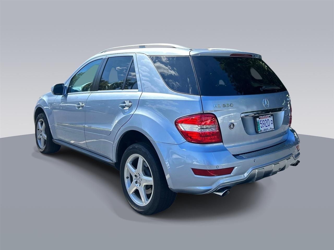 Mercedes-Benz M-Class 4MATIC 4dr 5.5L 2009