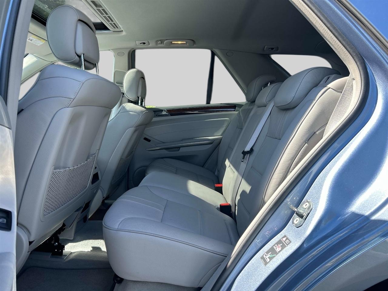 Mercedes-Benz M-Class 4MATIC 4dr 5.5L 2009