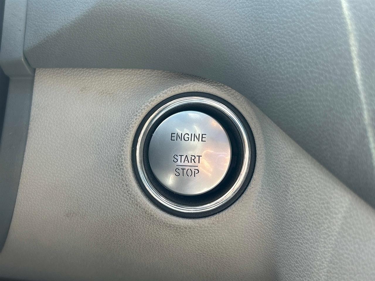 Mercedes-Benz M-Class 4MATIC 4dr 5.5L 2009