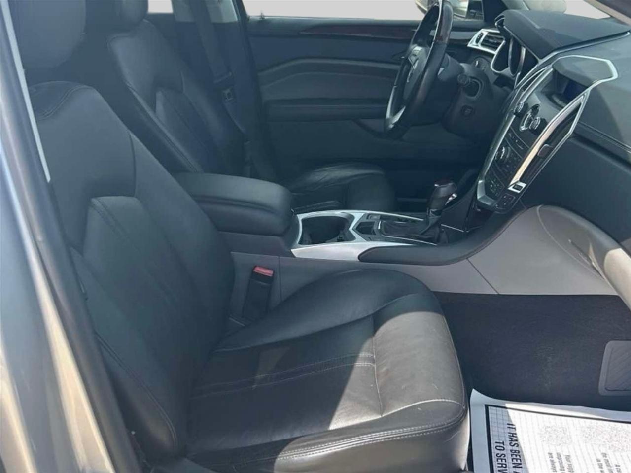 Cadillac SRX FWD 4dr Luxury Collection 2011